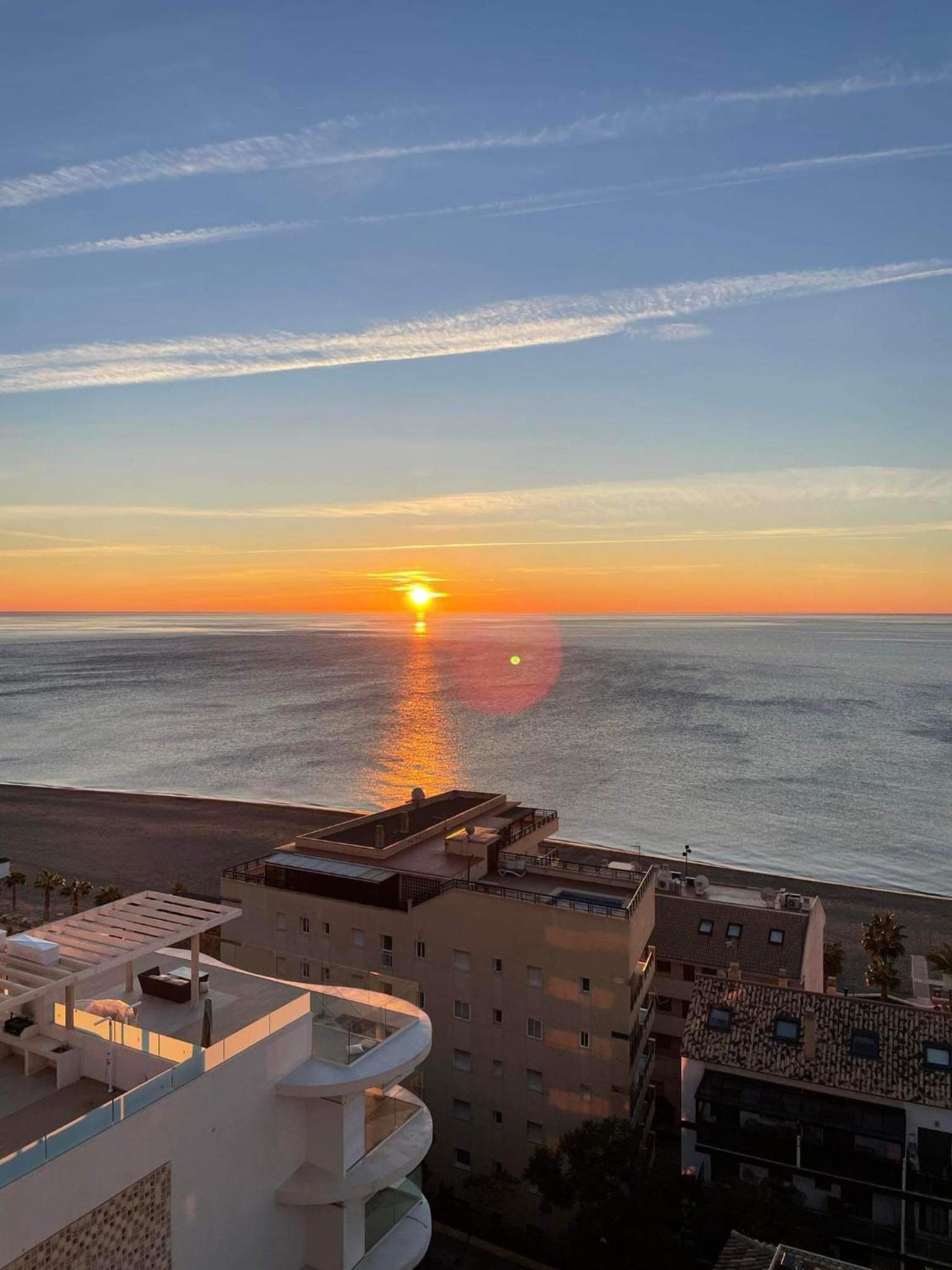 Апартаменти Panoramic Seaview Penthouse The Wave Фуенхірола Екстер'єр фото