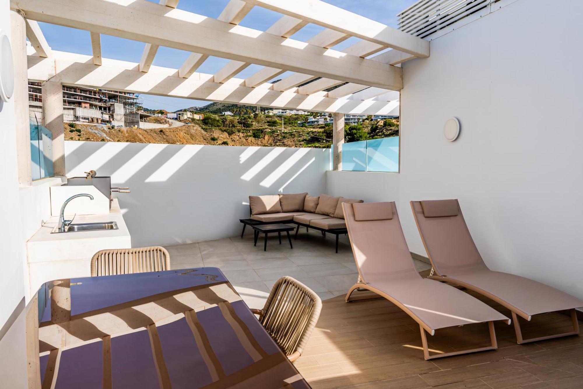Апартаменти Panoramic Seaview Penthouse The Wave Фуенхірола Екстер'єр фото